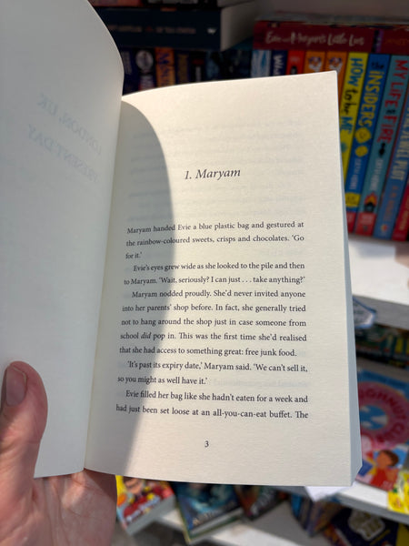 Evie and Maryam's Little Lies
