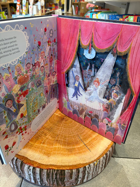 Cinderella : A pop-out sound adventure