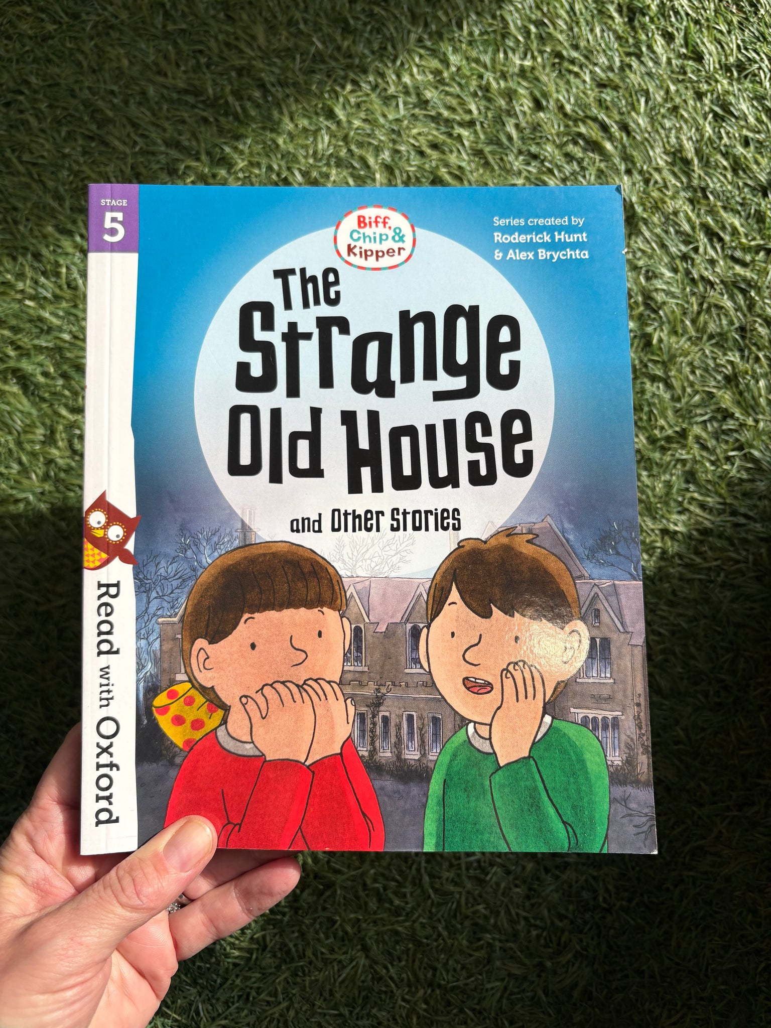 The Strange Old House and Other Stories Read With Oxford Stage 5