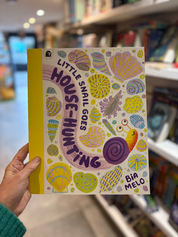 Little Snail Goes House-Hunting