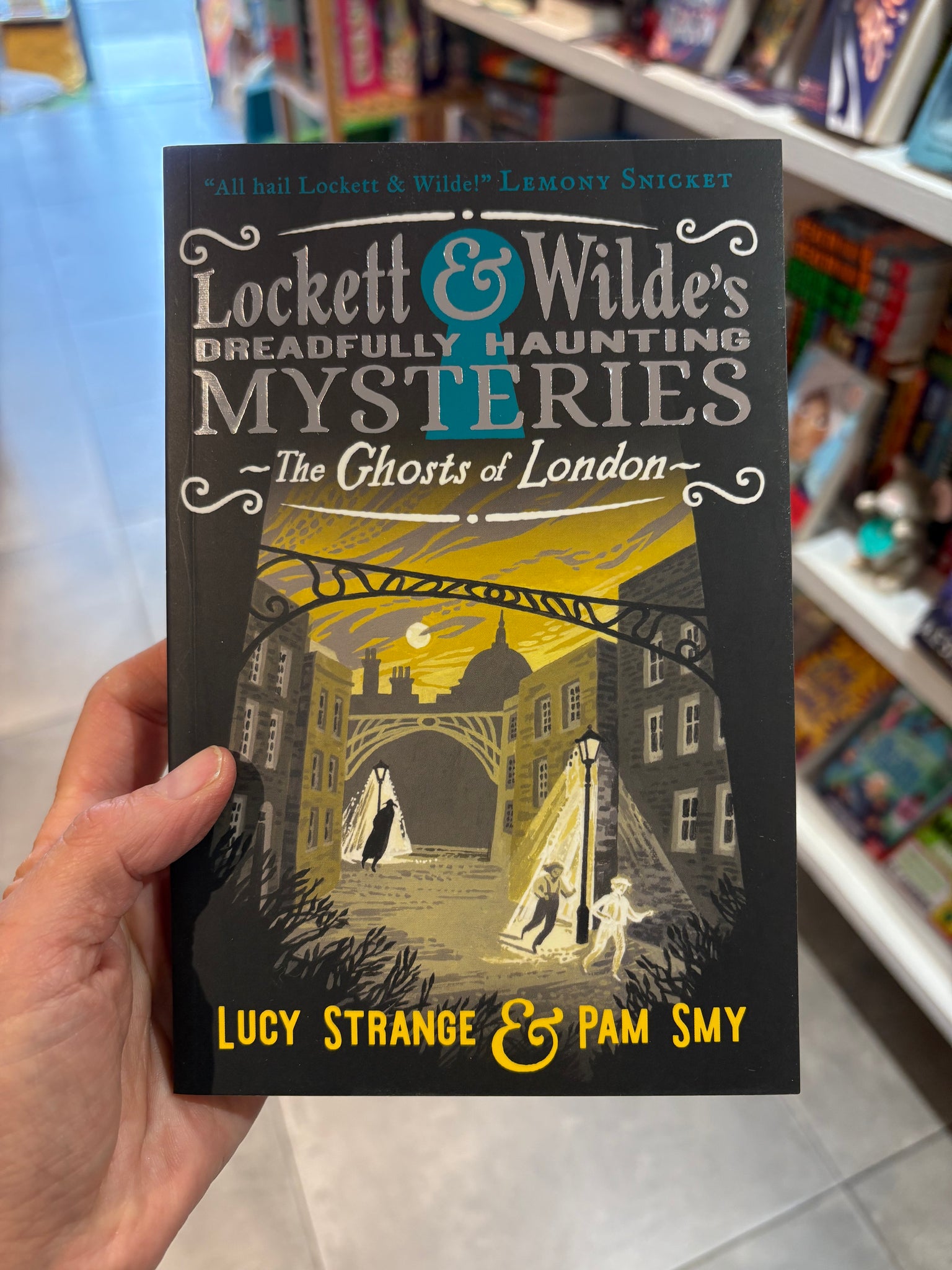 Lockett & Wilde’s Dreadfully Haunting Mysteries - The Ghosts of London
