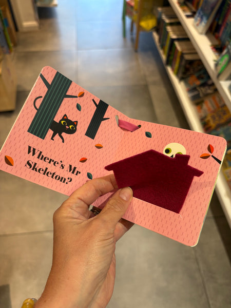 Where’s Mrs Witch? Buggy Book