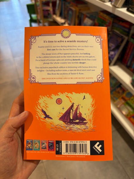 Taylor & Rose Secret Agents - Secrets on the Shore