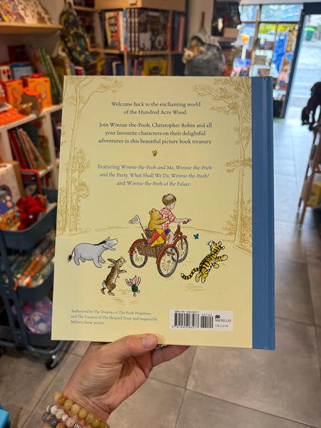 Winnie-the-Pooh - A Treasury of Heartwarming Adventures in Rhyme