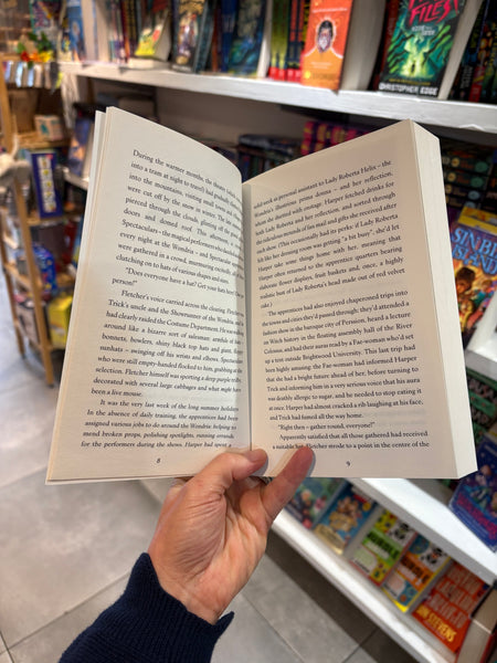 The Spectaculars The Wild Song Contest (book 2)