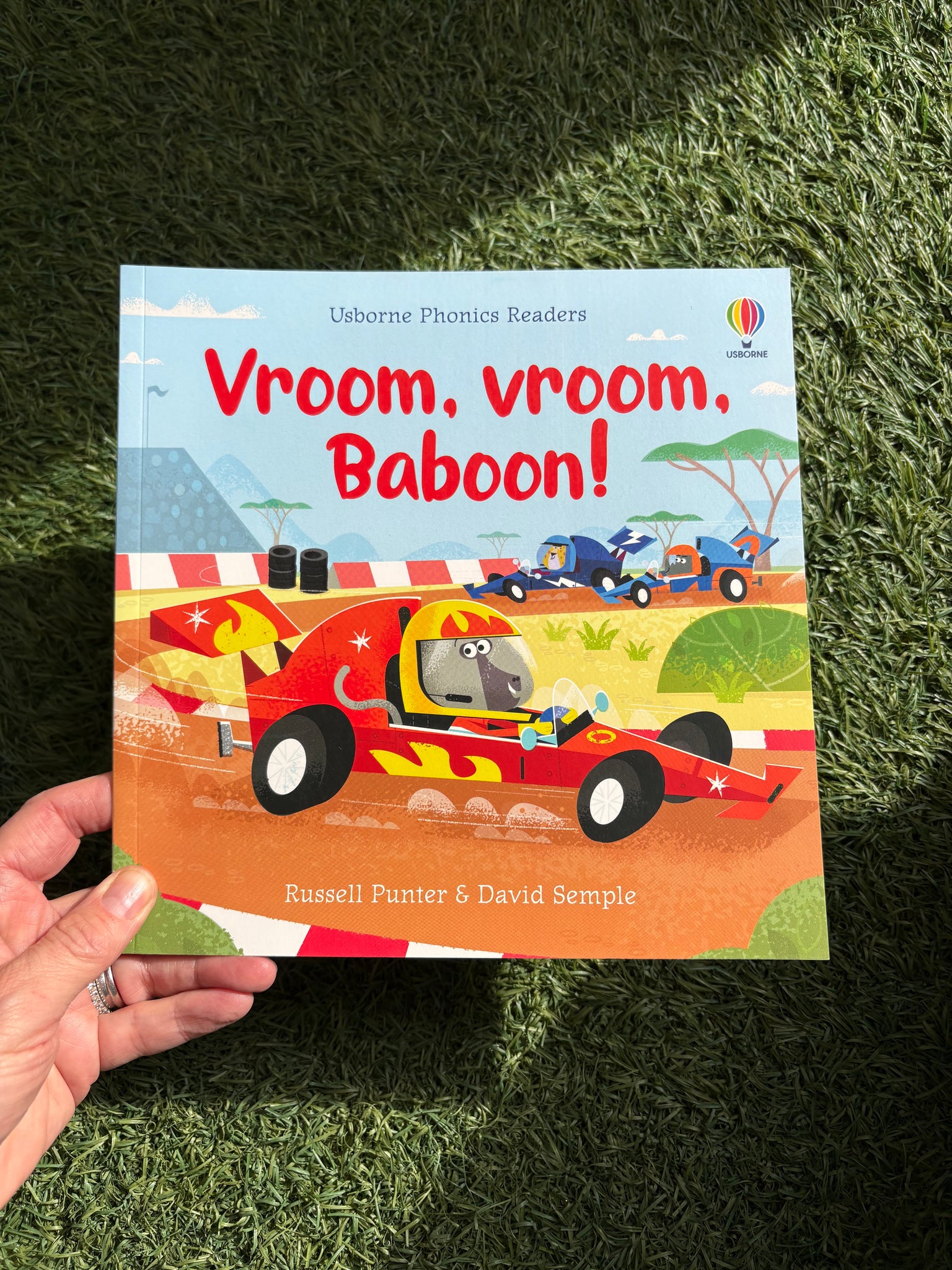 Usborne Phonic Readers Vroom, Vroom, Baboon!