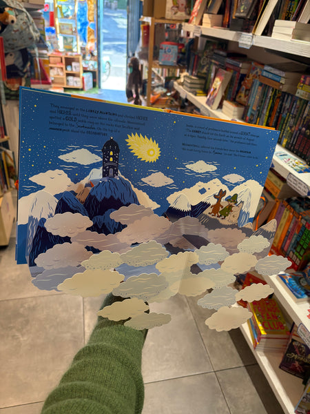 The Moomins and The Comet - a pop-up adventure
