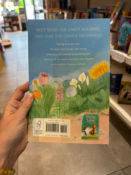 Vicky and June - Pals and Petals
