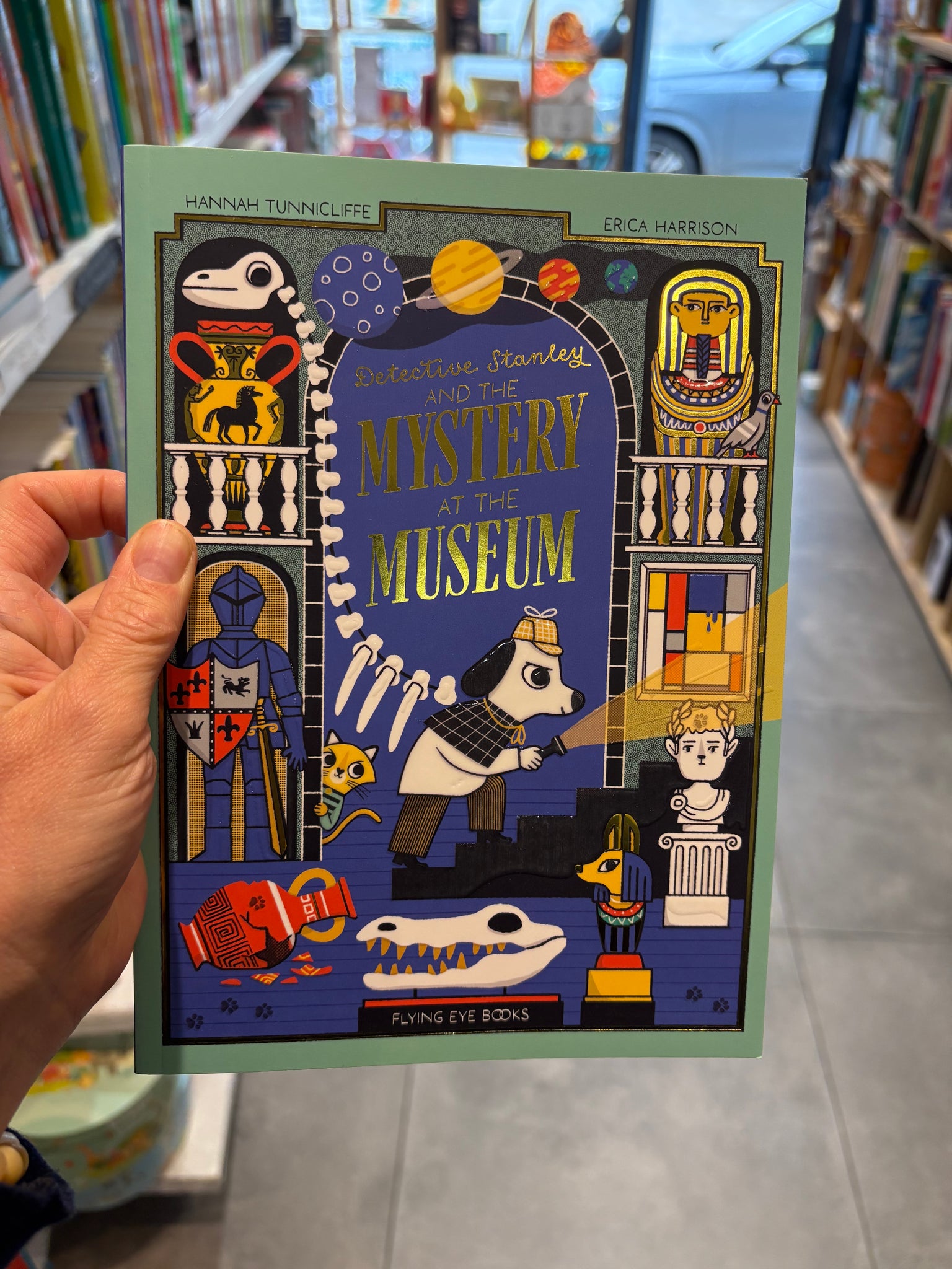 Detective Stanley and the Mystery at the Museum