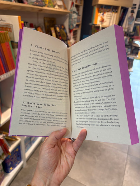 Cream Buns and Crime (A Murder Most Unladylike Collection)