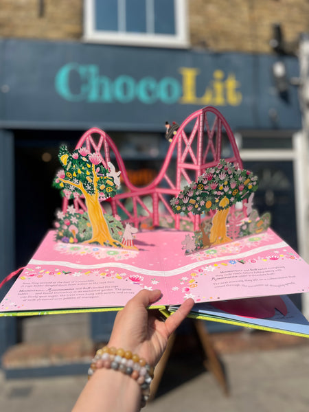 The Moomins Find a Home - A Pop-up Adventure