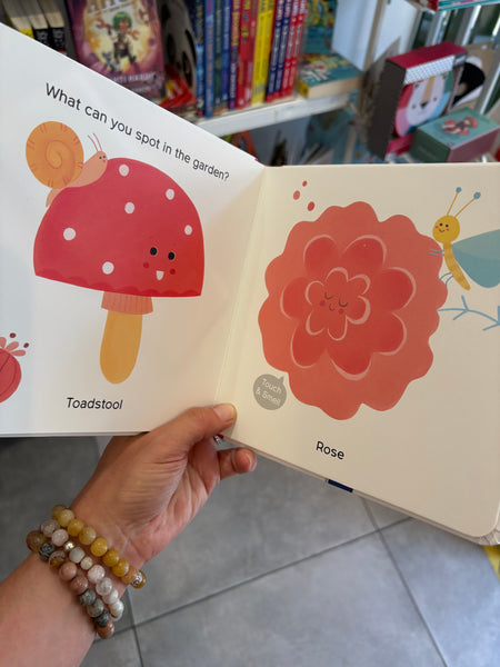 My First Colours to Touch & Smell: Red
