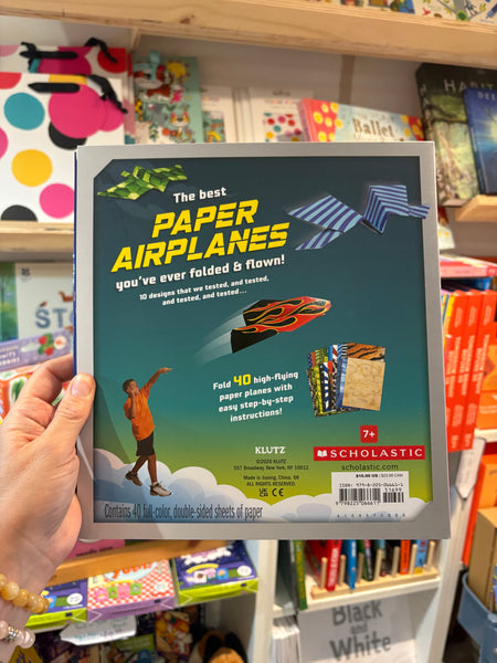 Paper Airplanes - 40 easy-to-fold planes