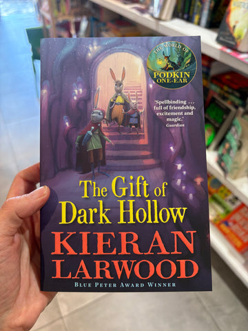 The Gift of Dark Hollow (book 2)